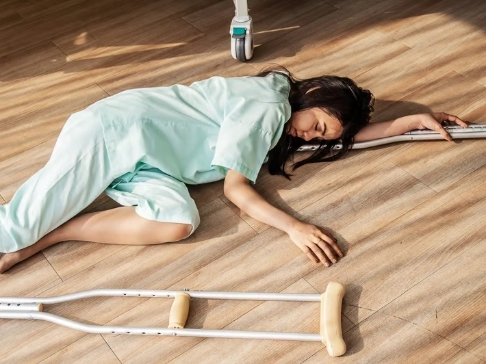 Professional Slip and Fall Injury Treatment services by Advanced Injury Care Clinic in Hendersonville, TN — licensed Chiropractor provider